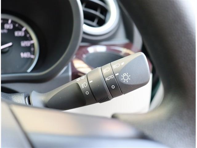 キャスト スタイルＧ　ＳＡＩＩＩ　純正ナビ　パノラマモニター　前後ドラレコ　ＥＴＣ　フルセグ　ＤＶＤ再生　衝突軽減ブレーキ　シートヒーター　ＬＥＤライト　スマートキー　オートエアコン　オートハイビーム　デザインフィルムトップ　１５ＡＷ（42枚目）