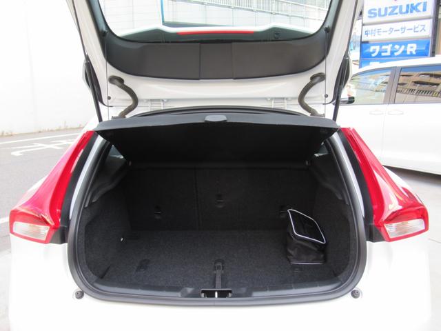Navi/CD/DVD/AW/No-accidents/LeatherSeat/PowerSeat/BackCamera