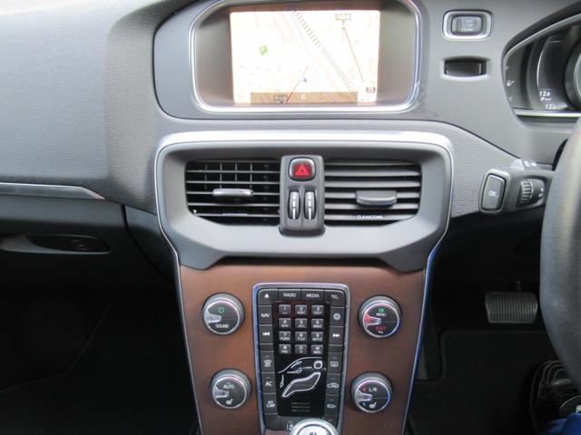 Navi/CD/DVD/AW/No-accidents/LeatherSeat/PowerSeat/BackCamera