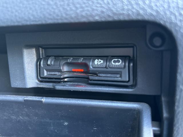 セレナ 20X S-ハイブリッド リフトアップ/マッドグレー&マッドブラックII/クラッツィオ黒革調シートカバー/マッドタイヤ/DAYTONAブラックホイール/リフトアップサス/26後期型/NISSANグリルロゴ/保証付き/(32枚目)