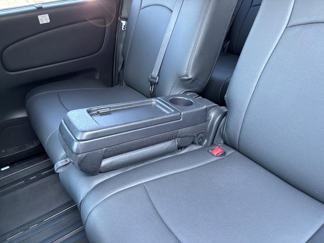 セレナ 20X S-ハイブリッド リフトアップ/マッドグレー&マッドブラックII/クラッツィオ黒革調シートカバー/マッドタイヤ/DAYTONAブラックホイール/リフトアップサス/26後期型/NISSANグリルロゴ/保証付き/(48枚目)