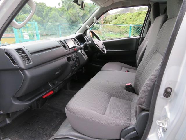 ハイエースバン ロングDX GLパッケージ 1年保証 純正ナビ バックカメラ ETC Bluetoothオーディオ フルセグTV 電動格納ミラー パワーウインドウ(29枚目)