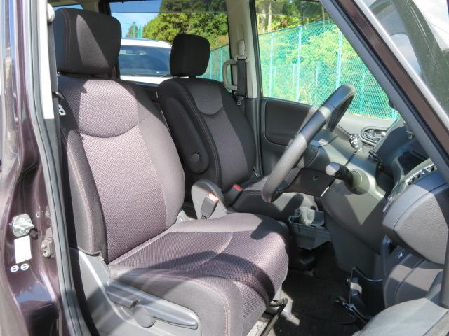 セレナ ハイウェイスター S-ハイブリッド 1年保証 禁煙車 純正ナビ フルセグTV バックモニター ETC Bluetoothオーディオ スマートキー2個 左側パワースライドドア CD/DVD 社外マフラー ローダウン(13枚目)