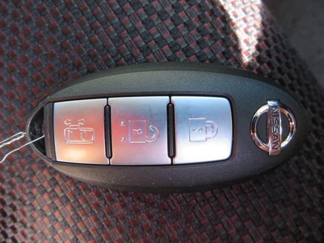 セレナ ハイウェイスター S-ハイブリッド 1年保証 禁煙車 純正ナビ フルセグTV バックモニター ETC Bluetoothオーディオ スマートキー2個 左側パワースライドドア CD/DVD 社外マフラー ローダウン(14枚目)