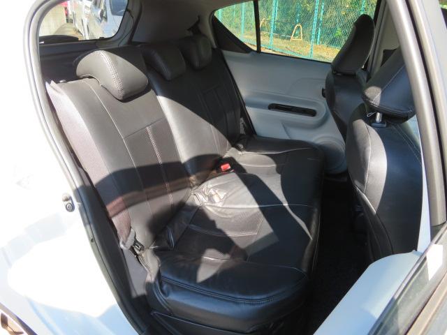 アクア Ｓ　１年保証　禁煙車　ＳＤナビ　フルセグＴＶ　バックカメラ　ＥＴＣ　ＣＤ／ＤＶＤ　純正アルミ　オートエアコン　キーレス　シートカバー　電動格納ミラー（39枚目）