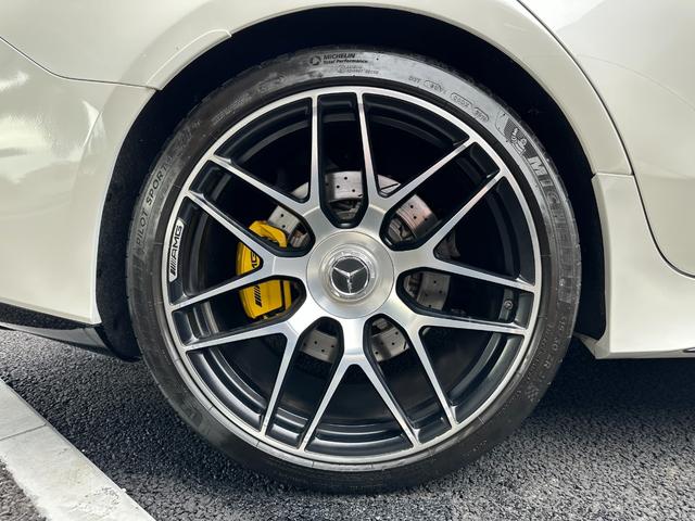 メルセデスＡＭＧ ＧＴ ４ドアクーペ