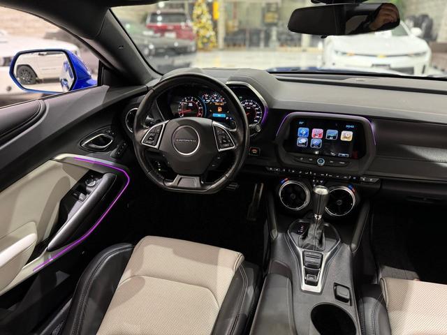 ＳＳ　正規ディーラー車／Ａｐｐｌｅｃａｒｐｌａｙ／白黒レザー／シートヒーター＆エアコン／ＥＴＣ／バックカメラ／ステアリングヒーター／ＨＵＤ／クルコン／レーンアシスト／ＢＯＳＥサウンド／リアソナー／純２０ＡＷ(20枚目)