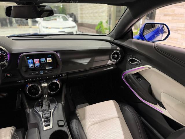 ＳＳ　正規ディーラー車／Ａｐｐｌｅｃａｒｐｌａｙ／白黒レザー／シートヒーター＆エアコン／ＥＴＣ／バックカメラ／ステアリングヒーター／ＨＵＤ／クルコン／レーンアシスト／ＢＯＳＥサウンド／リアソナー／純２０ＡＷ(21枚目)