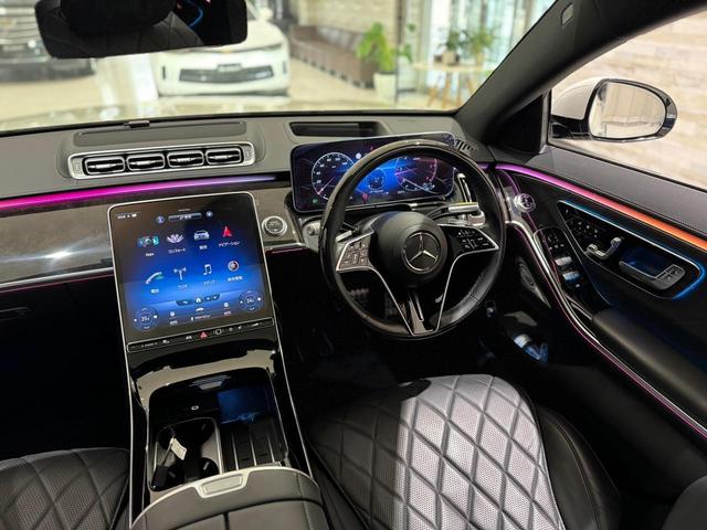 Ｓ４００ｄ　４マチック　ＡＭＧライン　１オーナー／Ａｐｐｌｅｃａｒｐｌａｙ／黒革ヒーター＆エアコン／ＡＣＣ／ＥＴＣ２．０／前＆横＆後＆全周囲カメラ／サンルーフ／ＬＥＤヘッドライト／ＢＳＭ／レーンアシスト／前後ソナー／エアサス／純２０ＡＷ(26枚目)