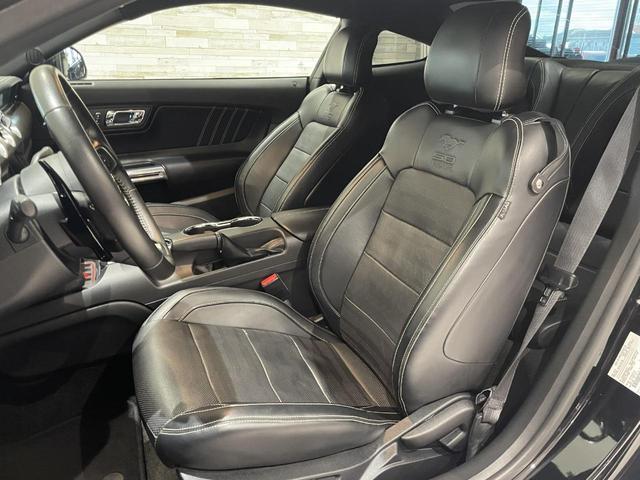 FORD MUSTANG 50 YEARS EDITION