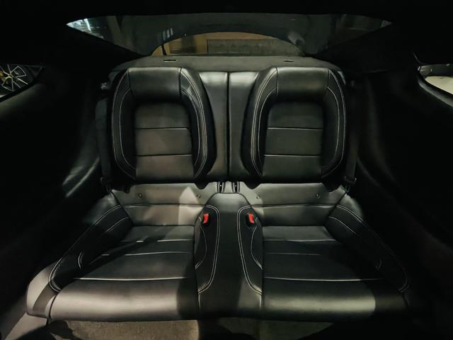 FORD MUSTANG 50 YEARS EDITION