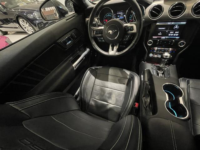 FORD MUSTANG 50 YEARS EDITION