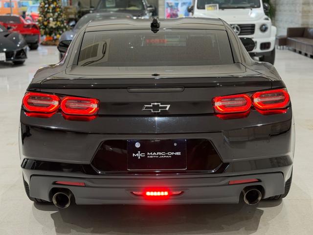 シボレーカマロ ＬＴ　ＲＳ　１年保証付／１オーナー／Ａｐｐｌｅｃａｒｐｌａｙ／赤黒革／ヒーター＆エアコン／デジタルインナーミラー／バックカメラ／ステアリングヒーター／ＥＴＣ２．０／ＢＯＳＥサウンドＨＵＤ／リアソナー／純正２０ＡＷ（18枚目）