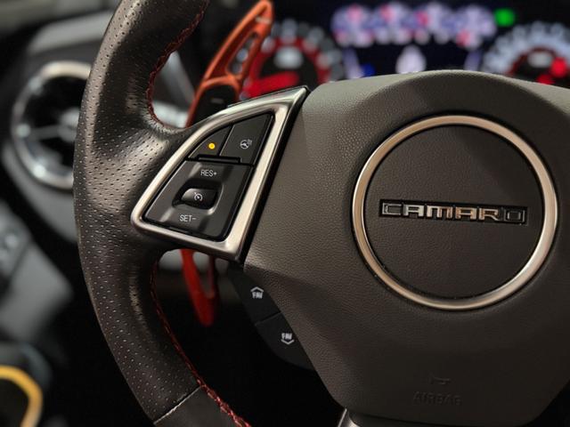 シボレーカマロ ＬＴ　ＲＳ　１年保証付／１オーナー／Ａｐｐｌｅｃａｒｐｌａｙ／赤黒革／ヒーター＆エアコン／デジタルインナーミラー／バックカメラ／ステアリングヒーター／ＥＴＣ２．０／ＢＯＳＥサウンドＨＵＤ／リアソナー／純正２０ＡＷ（33枚目）