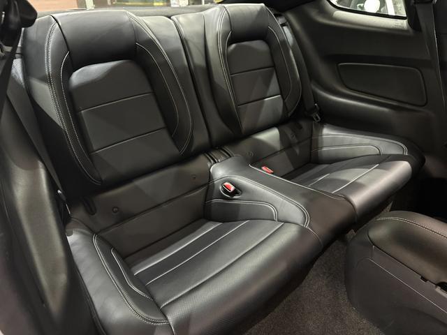 マスタング ５０イヤーズ　エディション　１年保証付／正規ディーラー車／黒革パワーシート／エアシート＆ヒーター／バックカメラ／リアソナー／ＥＴＣ／Ｂｌｕｅｔｏｏｔｈ＆ＵＳＢ／パドルシフト／フォグライト／ＰＵＳＨスタート／純正１９ｉｎｃｈＡＷ（29枚目）
