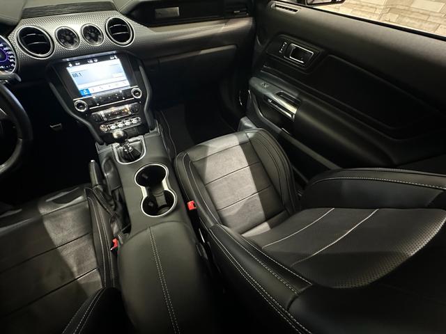 マスタング Ｖ８　ＧＴ　プレミアム　ＭＴ車／２０１９年モデル／走行証明／パフォーマンスＰＫＧ／黒革パワーシート／Ｃａｒｐｌａｙ／エアシート＆ヒーター／ステアリングヒーター／ＢＳＭ／プレミアムプラスＰＫＧ／社外ボンネット／１９ｉｎｃｈＡＷ（34枚目）