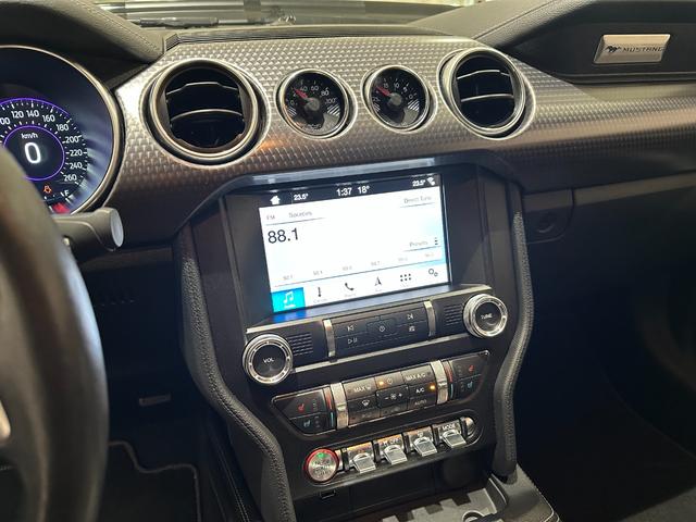 マスタング Ｖ８　ＧＴ　プレミアム　ＭＴ車／２０１９年モデル／走行証明／パフォーマンスＰＫＧ／黒革パワーシート／Ｃａｒｐｌａｙ／エアシート＆ヒーター／ステアリングヒーター／ＢＳＭ／プレミアムプラスＰＫＧ／社外ボンネット／１９ｉｎｃｈＡＷ（41枚目）
