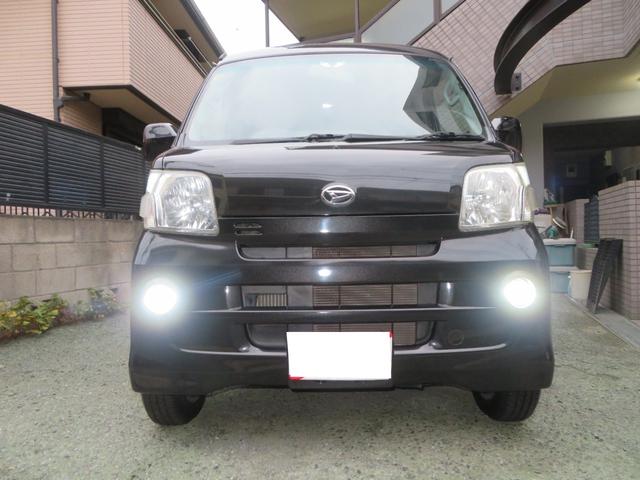 ハイゼットカーゴ クルーズターボ 5MT 走行26000km ABS Wエアバッグ キーレス 全席PW Bカメラ 電動格納ミラー LEDヘッドライト 純正LEDフォグ Bluetoothナビ 13インチAW新品タイヤ 記録簿(2枚目)