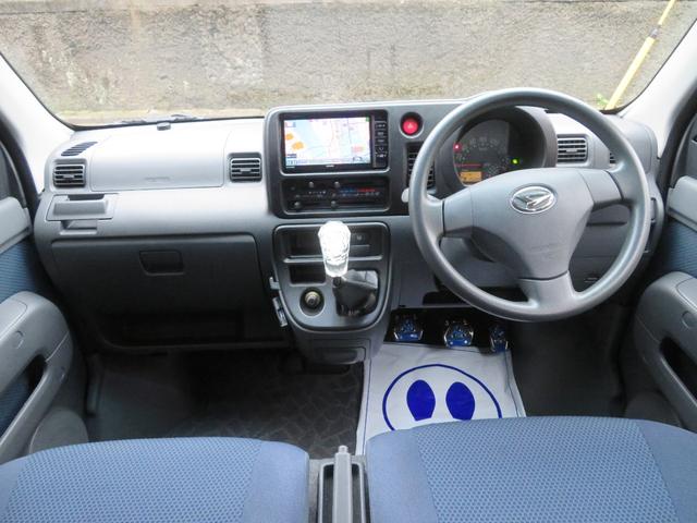 ハイゼットカーゴ クルーズターボ 5MT 走行26000km ABS Wエアバッグ キーレス 全席PW Bカメラ 電動格納ミラー LEDヘッドライト 純正LEDフォグ Bluetoothナビ 13インチAW新品タイヤ 記録簿(15枚目)