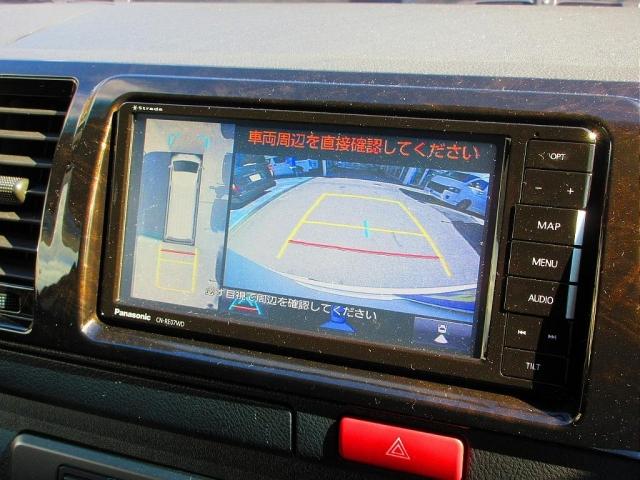 ハイエースバン スーパーGL ダークプライムII ベッドキットパッケージ車・床張り施工済み・ベッドキット・クラシックスタイル丸目ヘッドライト・ナビ・ETC・大型センターコンソールボックス・エンジンルームカバー・RAYS16インチアルミ(10枚目)