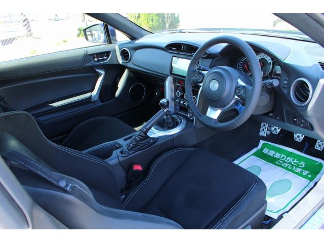GT KUHLRACINGコンプリート 01R-GTエアロ5点キット 01R-GTWオーバーフェンダーキット スラッシュ4テールマフラー フロアマット VERZ19AW BLITZ車高調 ワンオーナー禁煙車(13枚目)