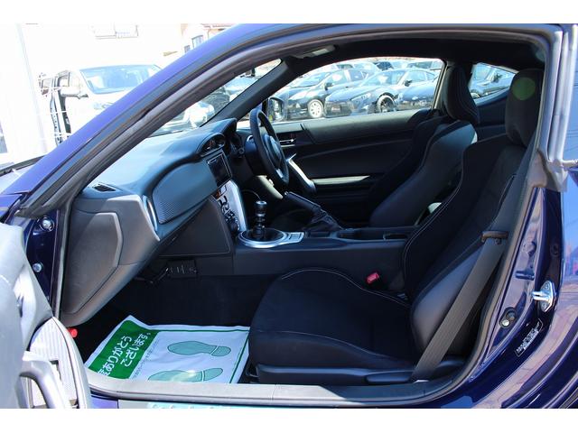 GT KUHLRACINGコンプリート 01R-GTエアロ5点キット 01R-GTWオーバーフェンダーキット スラッシュ4テールマフラー フロアマット VERZ19AW BLITZ車高調 ワンオーナー禁煙車(16枚目)
