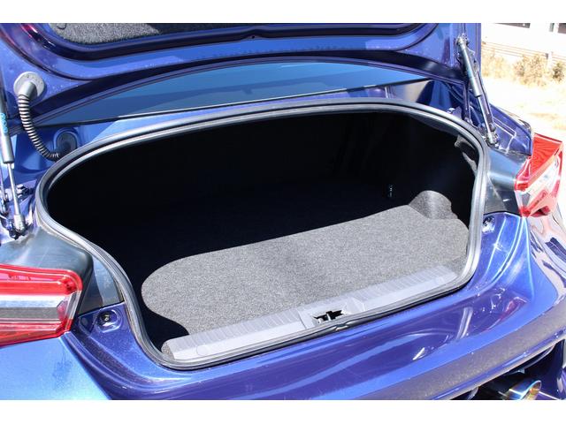 GT KUHLRACINGコンプリート 01R-GTエアロ5点キット 01R-GTWオーバーフェンダーキット スラッシュ4テールマフラー フロアマット VERZ19AW BLITZ車高調 ワンオーナー禁煙車(19枚目)