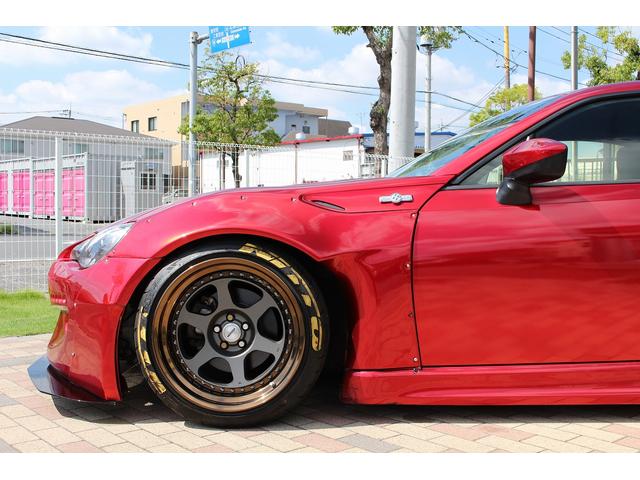 ベースグレード　新車並行　左ハンドル　６速ＡＴ　ＲｏｃｋｅｔＢｕｎｎｙワイドボディ　ＷＯＲＫ１８ＡＷ　ＣＵＳＣＯ車高調　Ｖａｌｅｎｔｉヘッドライト＆テール　ＲＥＣＡＲＯシート　ＭＯＭＯステアリング　ナビ地デジＢカメラ(63枚目)