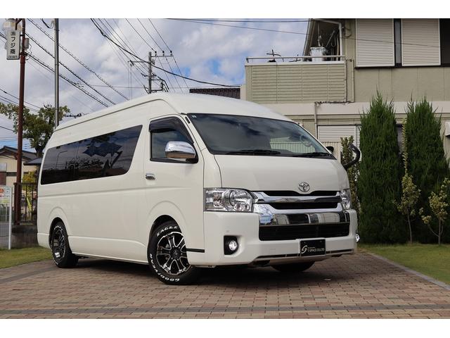 ハイエースコミューター スーパーロングGLターボ 10人乗り 3ナンバー乗用登録 普通免許可 ワンオーナー車 ツインモニター 黒レザー調シートカバー デジタルインナーミラー BARBERO16AW 玄武ローダウン VALENTIジュエルLEDテール(3枚目)