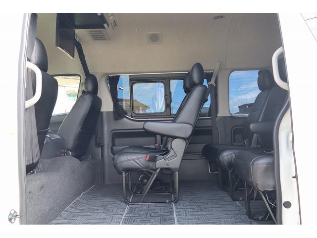 ハイエースコミューター スーパーロングGLターボ 10人乗り 3ナンバー乗用登録 普通免許可 ワンオーナー車 ツインモニター 黒レザー調シートカバー デジタルインナーミラー BARBERO16AW 玄武ローダウン VALENTIジュエルLEDテール(77枚目)
