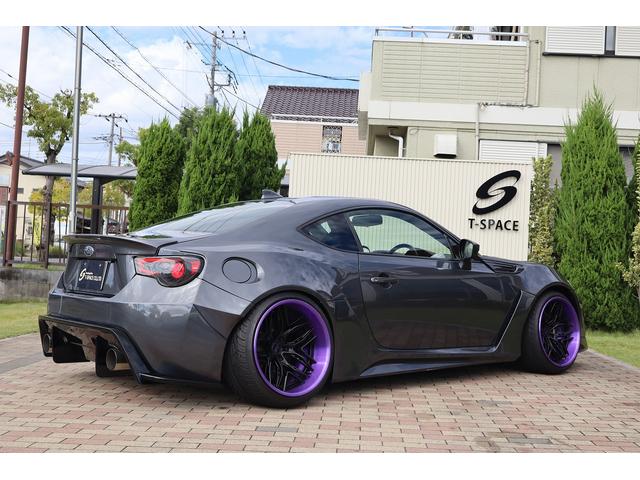 BRZ R 後期型 AIMGAINワイドボディ 326POWER車高調 WILSHIREFORGED19AW SKIDRacingアーム CSDブレーキ 左右出しマフラー CRYSTALEYEテール 8型ナビTV(12枚目)