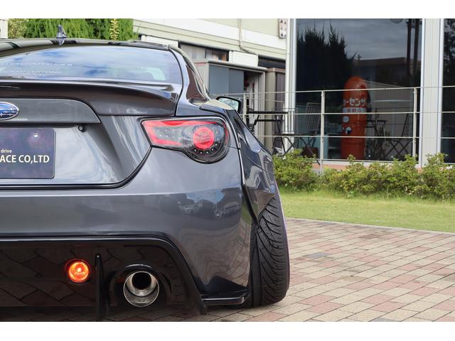 BRZ R 後期型 AIMGAINワイドボディ 326POWER車高調 WILSHIREFORGED19AW SKIDRacingアーム CSDブレーキ 左右出しマフラー CRYSTALEYEテール 8型ナビTV(69枚目)