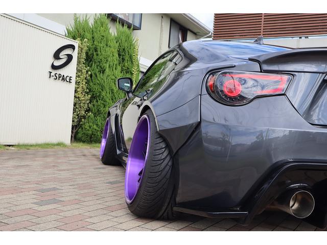 BRZ R 後期型 AIMGAINワイドボディ 326POWER車高調 WILSHIREFORGED19AW SKIDRacingアーム CSDブレーキ 左右出しマフラー CRYSTALEYEテール 8型ナビTV(70枚目)