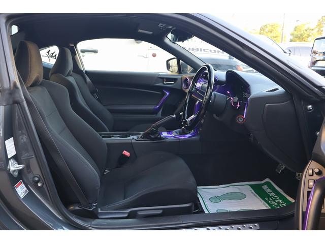 BRZ R 後期型 AIMGAINワイドボディ 326POWER車高調 WILSHIREFORGED19AW SKIDRacingアーム CSDブレーキ 左右出しマフラー CRYSTALEYEテール 8型ナビTV(76枚目)