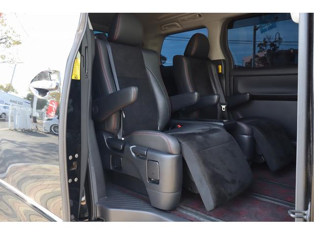 ヴェルファイア ２．４Ｚ　ゴールデンアイズ　後期型　ワンオーナー車　ＭＯＤＥＬＬＩＳＴＡエアロ＆マフラー　ＷＯＲＫ２０インチＡＷ　車高調　純正ツインモニター　両側パワースライドドア　パワーバックドア　ハーフレザーシート　ドライブレコーダー（17枚目）