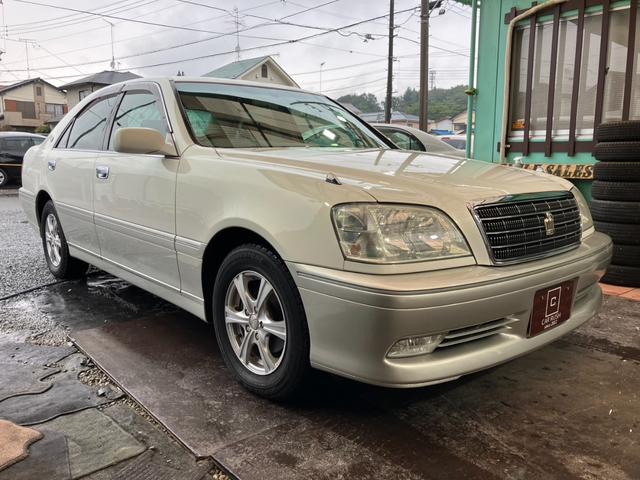 クラウン ロイヤルサルーンFour プレミアム 4WD ETC ドライブレコーダー 純正ナビ パワーシート リアサンシェード タイミングベルト交換済 オートクルーズ(4枚目)