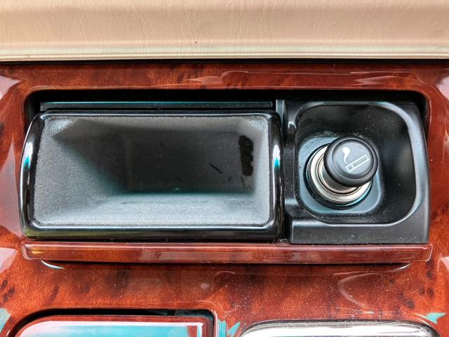 クラウン ロイヤルサルーンFour プレミアム 4WD ETC ドライブレコーダー 純正ナビ パワーシート リアサンシェード タイミングベルト交換済 オートクルーズ(20枚目)