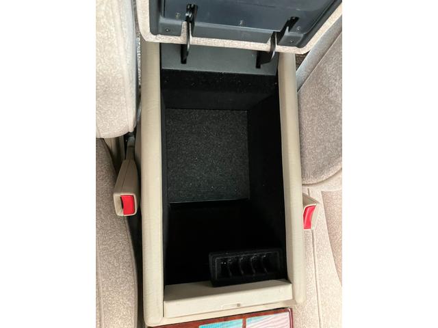 クラウン ロイヤルサルーンFour プレミアム 4WD ETC ドライブレコーダー 純正ナビ パワーシート リアサンシェード タイミングベルト交換済 オートクルーズ(29枚目)