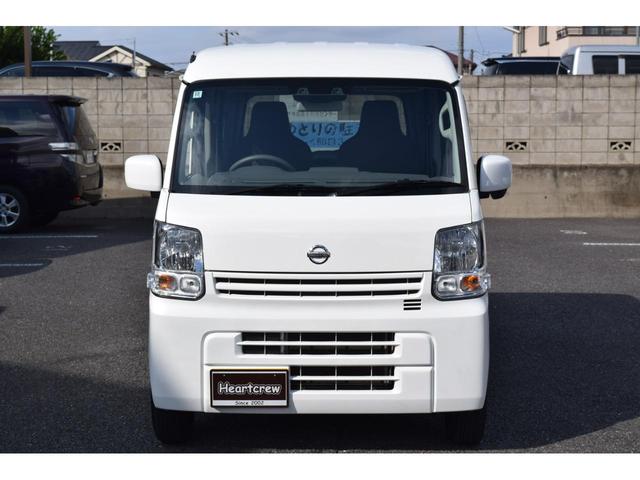 ＮＶ１００クリッパーバン ＤＸ　ＧＬセーフティパッケージ　エマブレ（衝突軽減ブレーキ／横滑り防止／レーンキープ）パーキングセンサー　メモリーナビ／Ｂｌｕｅｔｏｏｔｈ／ＣＤ／バックカメラ　キーレスキー　オーバーヘッドシェルフ　電動格納ミラー（18枚目）
