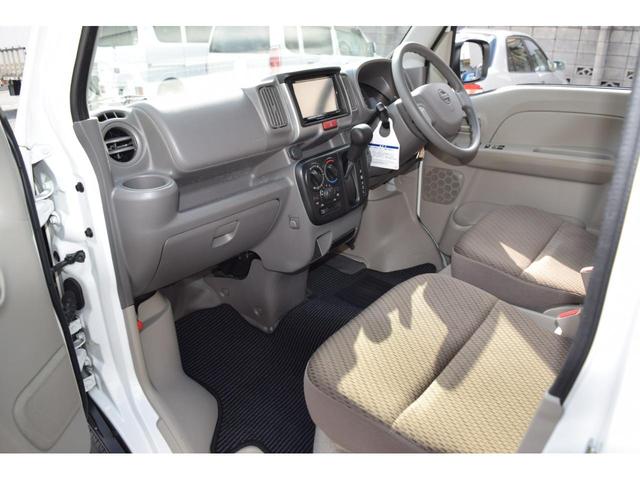 ＮＶ１００クリッパーバン ＤＸ　ＧＬセーフティパッケージ　エマブレ（衝突軽減ブレーキ／横滑り防止／レーンキープ）パーキングセンサー　メモリーナビ／Ｂｌｕｅｔｏｏｔｈ／ＣＤ／バックカメラ　キーレスキー　オーバーヘッドシェルフ　電動格納ミラー（39枚目）