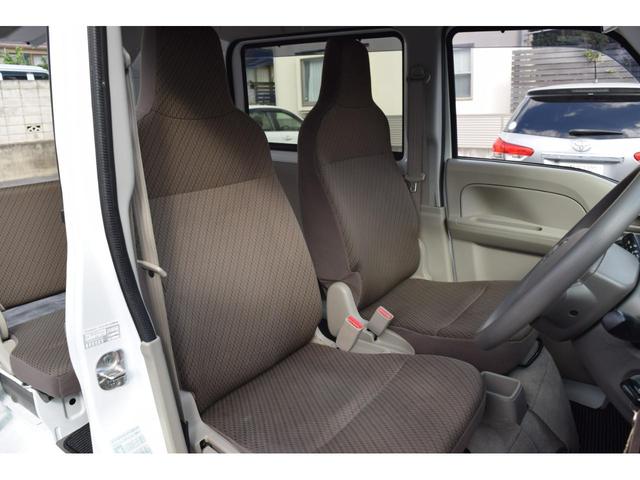 ＮＶ１００クリッパーバン ＤＸ　ＧＬセーフティパッケージ　エマブレ（衝突軽減ブレーキ／横滑り防止／レーンキープ）パーキングセンサー　メモリーナビ／Ｂｌｕｅｔｏｏｔｈ／ＣＤ／バックカメラ　キーレスキー　オーバーヘッドシェルフ　電動格納ミラー（40枚目）