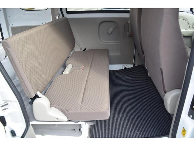 ＮＶ１００クリッパーバン ＤＸ　ＧＬセーフティパッケージ　エマブレ（衝突軽減ブレーキ／横滑り防止／レーンキープ）パーキングセンサー　メモリーナビ／Ｂｌｕｅｔｏｏｔｈ／ＣＤ／バックカメラ　キーレスキー　オーバーヘッドシェルフ　電動格納ミラー（56枚目）