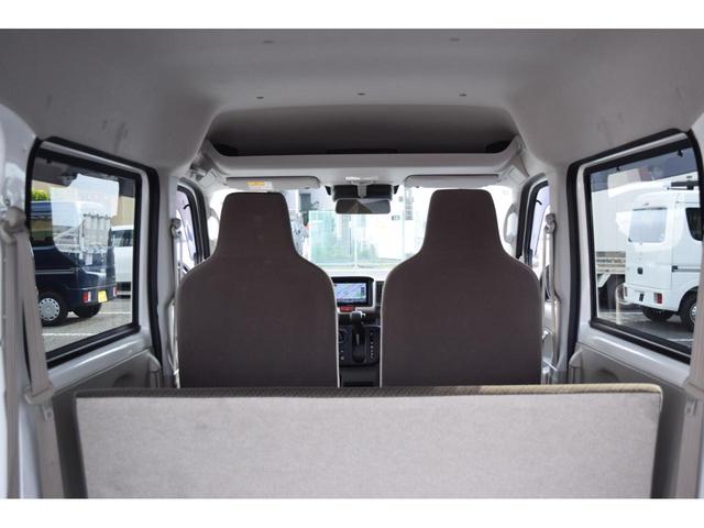 ＮＶ１００クリッパーバン ＤＸ　ＧＬセーフティパッケージ　エマブレ（衝突軽減ブレーキ／横滑り防止／レーンキープ）パーキングセンサー　メモリーナビ／Ｂｌｕｅｔｏｏｔｈ／ＣＤ／バックカメラ　キーレスキー　オーバーヘッドシェルフ　電動格納ミラー（61枚目）