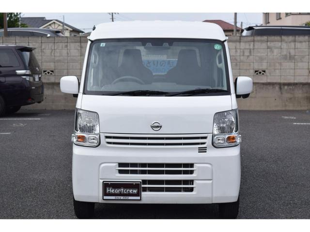 ＮＶ１００クリッパーバン ＤＸ　ＧＬセーフティパッケージ　エマブレ（衝突軽減ブレーキ／横滑り防止／レーンキープ）　パーキングセンサー　メモリーナビ／Ｂｌｕｅｔｏｏｔｈ／バックカメラ　キーレスキー　電動格納ミラー　オーバーヘッドシェルフ（16枚目）