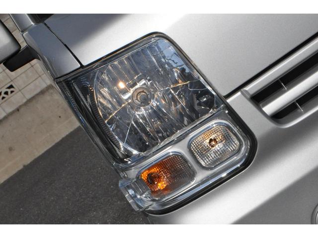 ＮＶ１００クリッパーバン ＤＸ　ＧＬセーフティパッケージ　エマージェンシーブレーキ（衝突軽減ブレーキ／横滑り防止／レーンキープアシスト）　メモリーナビ／フルＴＶ／Ｂｌｕｅｔｏｏｔｈ／ＤＶＤ／ＣＤ／ＥＴＣ　電動格納ミラー　後席ベンチシート　キーレスキー（12枚目）