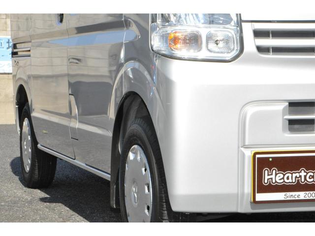 ＮＶ１００クリッパーバン ＤＸ　ＧＬセーフティパッケージ　エマージェンシーブレーキ（衝突軽減ブレーキ／横滑り防止／レーンキープアシスト）　メモリーナビ／フルＴＶ／Ｂｌｕｅｔｏｏｔｈ／ＤＶＤ／ＣＤ／ＥＴＣ　電動格納ミラー　後席ベンチシート　キーレスキー（22枚目）