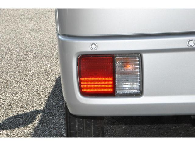 ＮＶ１００クリッパーバン ＤＸ　ＧＬセーフティパッケージ　エマージェンシーブレーキ（衝突軽減ブレーキ／横滑り防止／レーンキープアシスト）　メモリーナビ／フルＴＶ／Ｂｌｕｅｔｏｏｔｈ／ＤＶＤ／ＣＤ／ＥＴＣ　電動格納ミラー　後席ベンチシート　キーレスキー（28枚目）