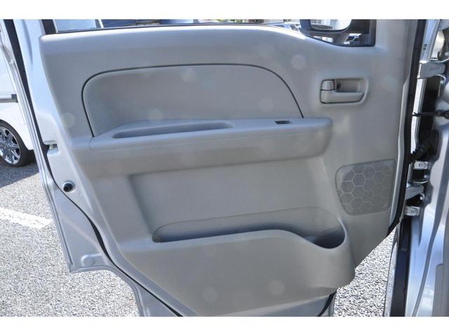 ＮＶ１００クリッパーバン ＤＸ　ＧＬセーフティパッケージ　エマージェンシーブレーキ（衝突軽減ブレーキ／横滑り防止／レーンキープアシスト）　メモリーナビ／フルＴＶ／Ｂｌｕｅｔｏｏｔｈ／ＤＶＤ／ＣＤ／ＥＴＣ　電動格納ミラー　後席ベンチシート　キーレスキー（50枚目）