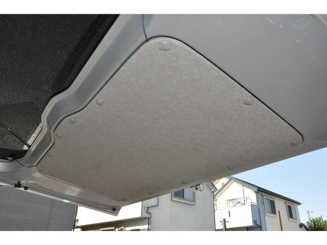 ＮＶ１００クリッパーバン ＤＸ　ＧＬセーフティパッケージ　エマージェンシーブレーキ（衝突軽減ブレーキ／横滑り防止／レーンキープアシスト）　メモリーナビ／フルＴＶ／Ｂｌｕｅｔｏｏｔｈ／ＤＶＤ／ＣＤ／ＥＴＣ　電動格納ミラー　後席ベンチシート　キーレスキー（54枚目）