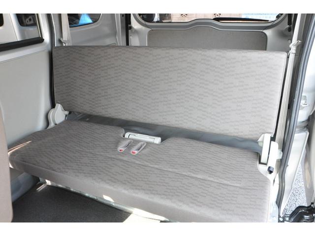 ＮＶ１００クリッパーバン ＤＸ　ＧＬセーフティパッケージ　エマージェンシーブレーキ（衝突軽減ブレーキ／横滑り防止／レーンキープアシスト）　メモリーナビ／フルＴＶ／Ｂｌｕｅｔｏｏｔｈ／ＤＶＤ／ＣＤ／ＥＴＣ　電動格納ミラー　後席ベンチシート　キーレスキー（57枚目）